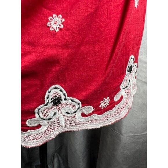 Charlotte Russe Embroidered Sleeveless Red Top Size M - Picture 3 of 6